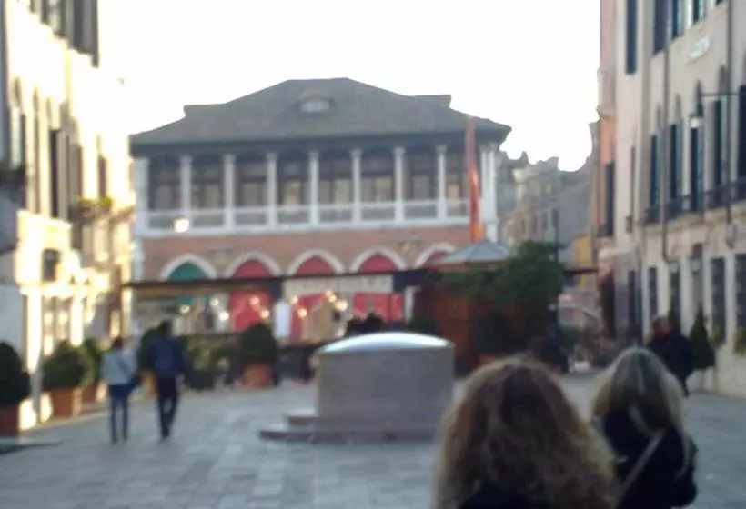 Aamiaismajoitus (B&B) The Caponi Bros