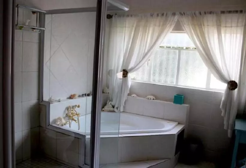 Aamiaismajoitus (B&B) Cashan Bnb