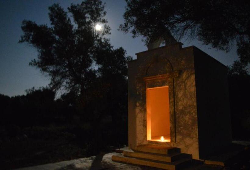 تختخواب و صبحانه The Proud Garden