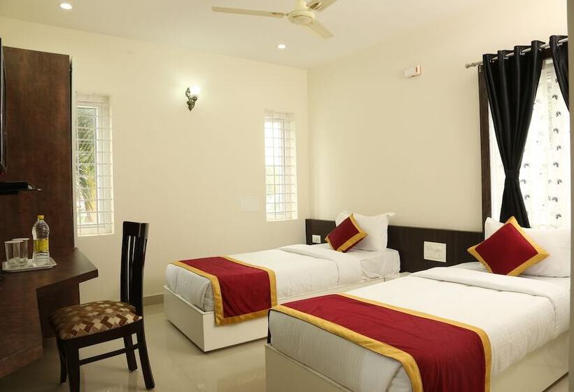 Отель Amber Castle