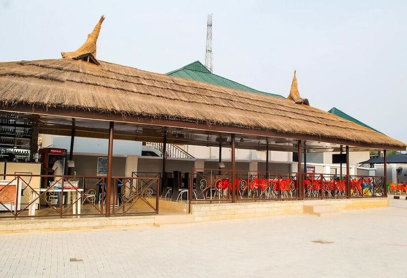 هتل Keves Inn And Suites