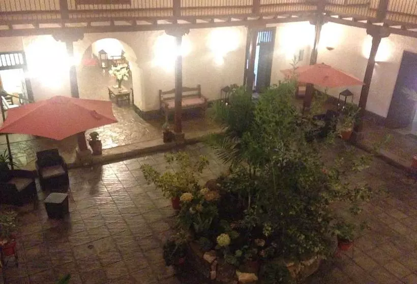 هتل La Casona Monsante