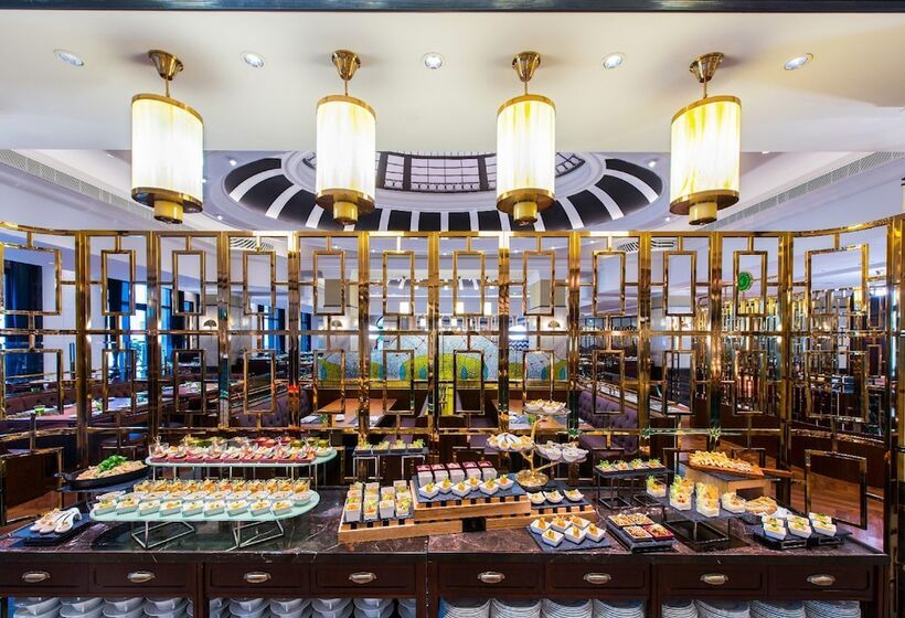 هتل Legend Palace