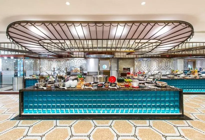 هتل Legend Palace