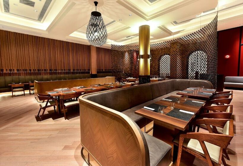 هتل Legend Palace