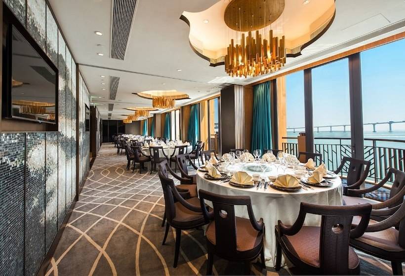 هتل Legend Palace