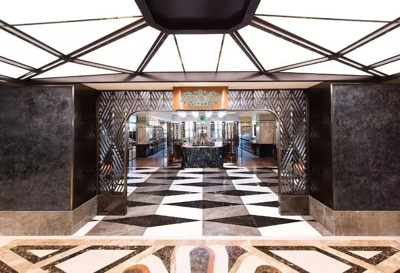 هتل Legend Palace
