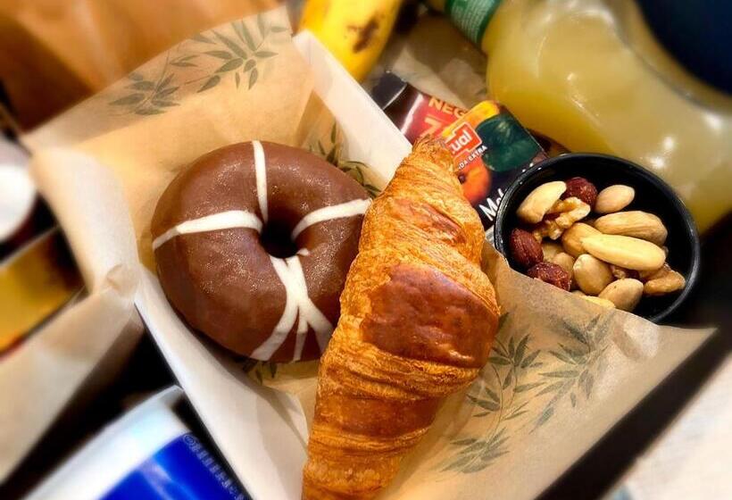 Отель Mosaic By Ona