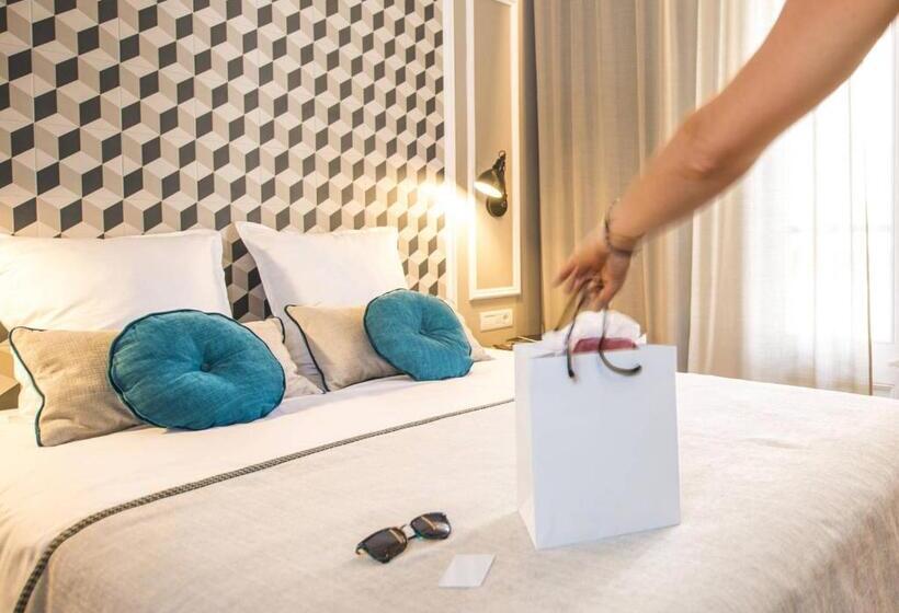 Отель Mosaic By Ona