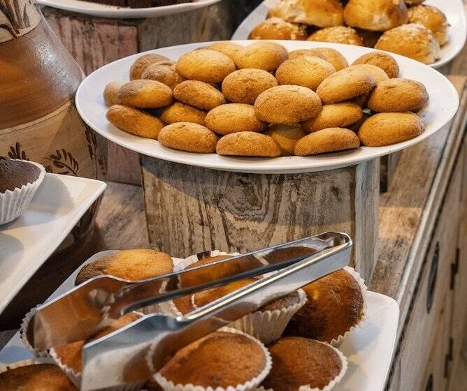 Hotel Skyloft Kandy By Aaradhya