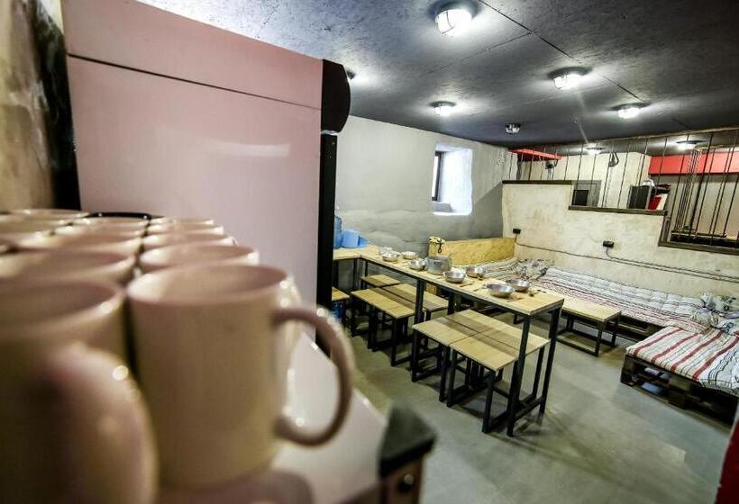 فندق صغير Lviv Loft Prison