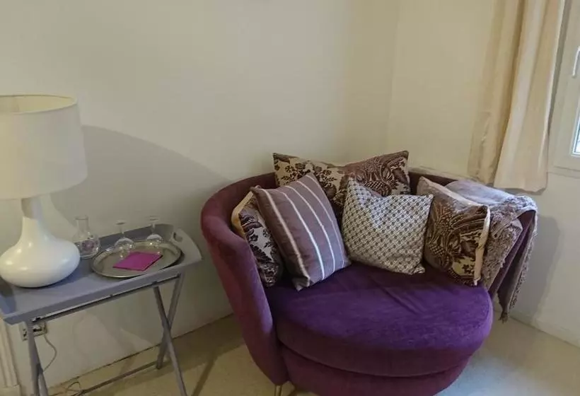 تختخواب و صبحانه La Villa Blanc