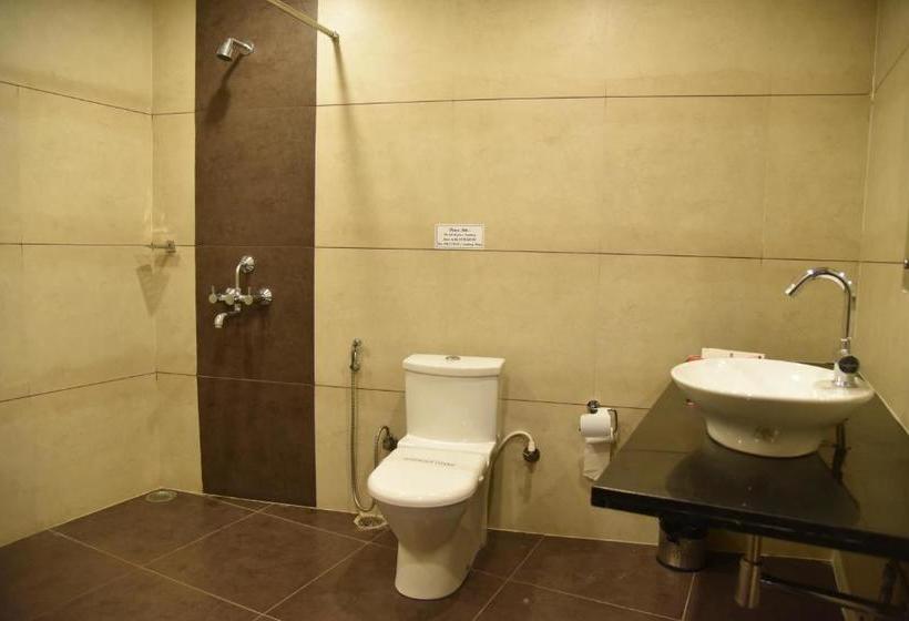 Hotel Grand Maurya Resort