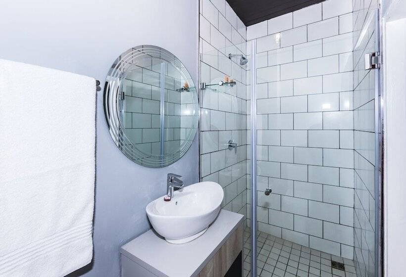 ホテル Neighbourgood Castle