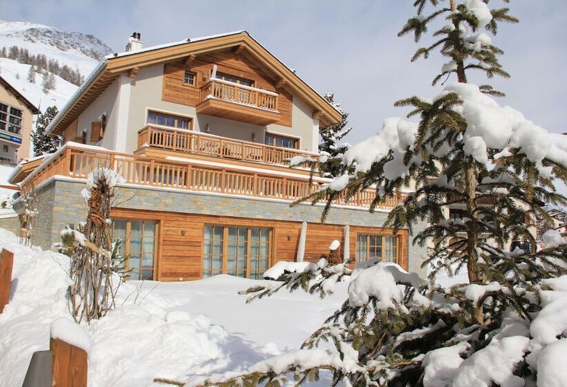 בית מלון כפרי Ino Petit Chalet