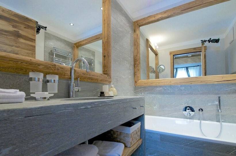 בית מלון כפרי Ino Petit Chalet