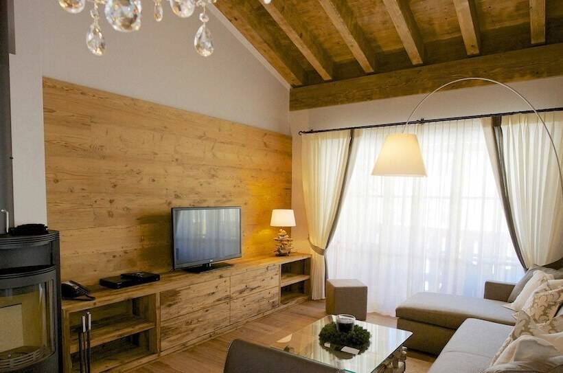 בית מלון כפרי Ino Petit Chalet