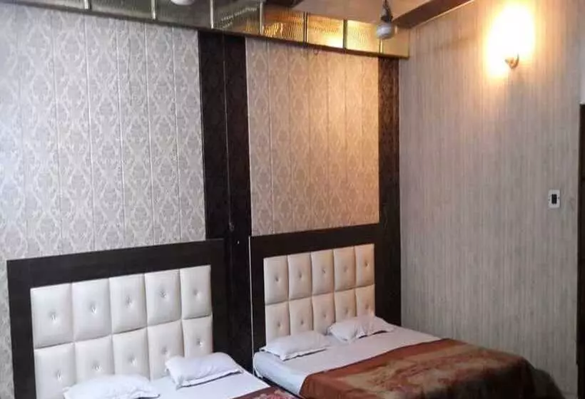 Hotelli Shehnaz Inn   Walking Distance For Golden Temple