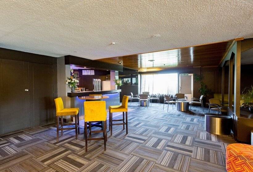 فندق The Redwood