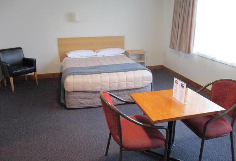 فندق The Redwood