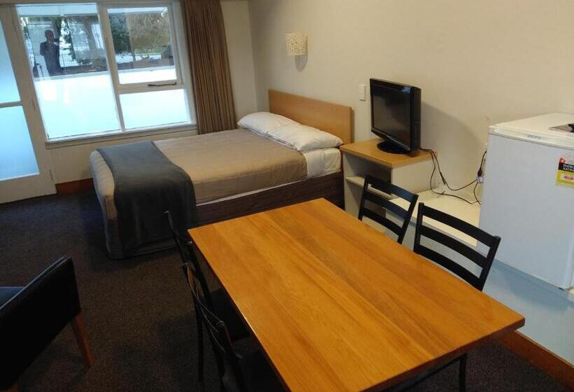 فندق The Redwood