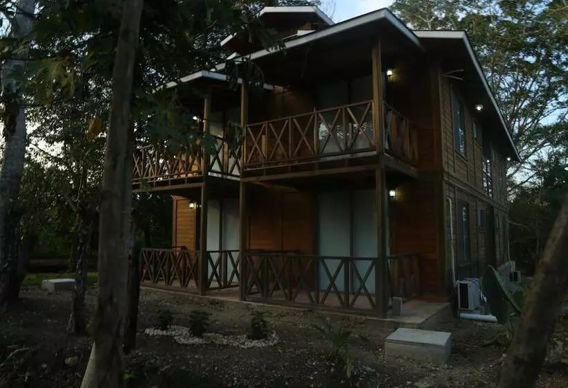 هتل Winika Habitat