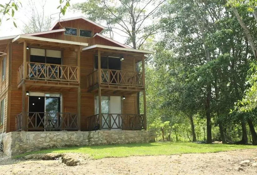 هتل Winika Habitat