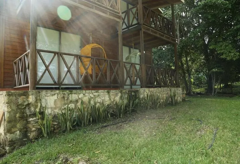 هتل Winika Habitat