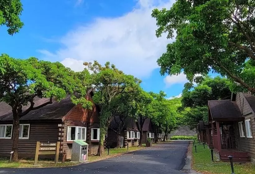 Kentington Resort