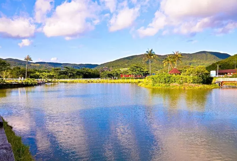 Kentington Resort