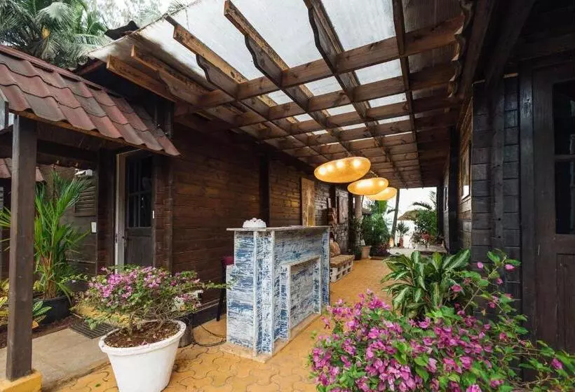 Larisa Beach Resort