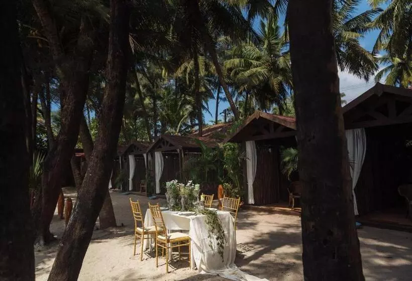 Larisa Beach Resort