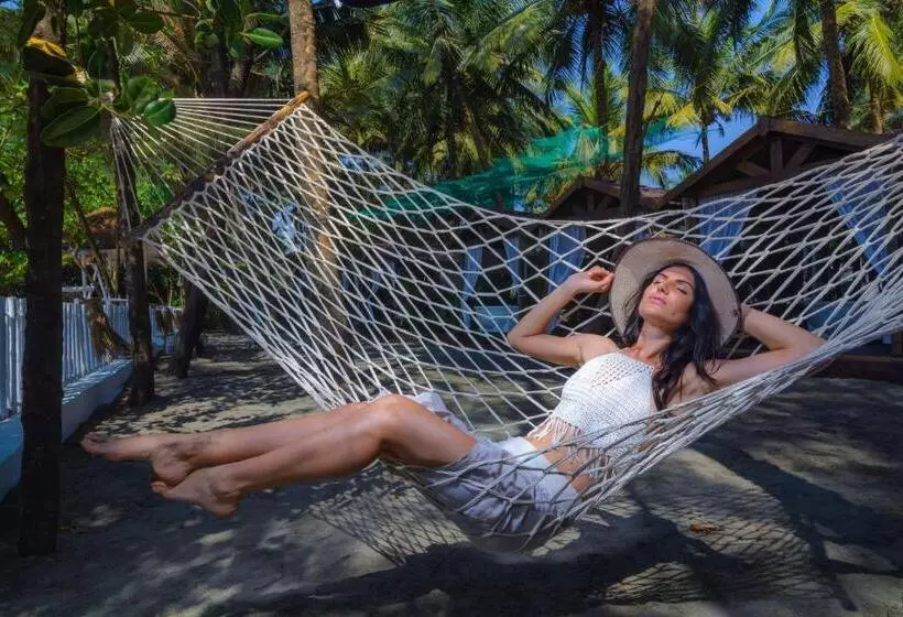 Larisa Beach Resort
