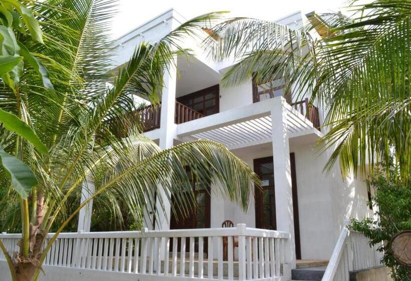 Bed and Breakfast Dinuri Villa