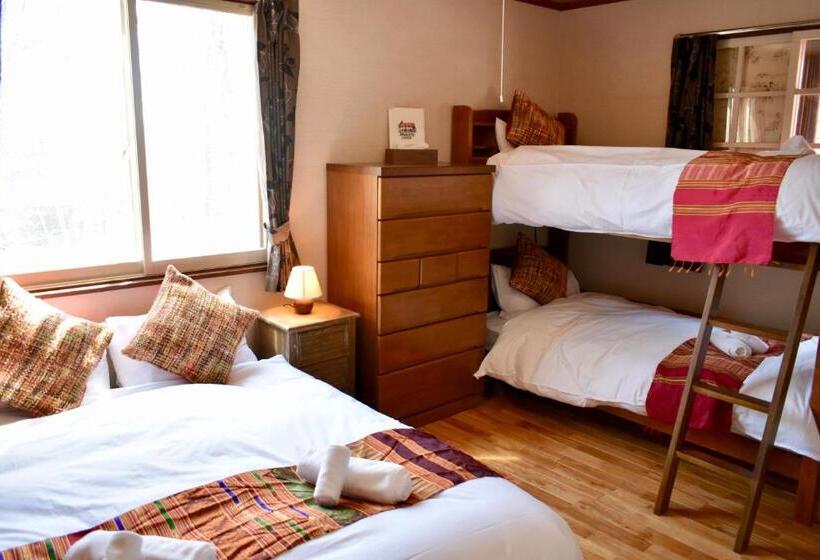 Bed and Breakfast Panketo Lodge & Yoga Studio