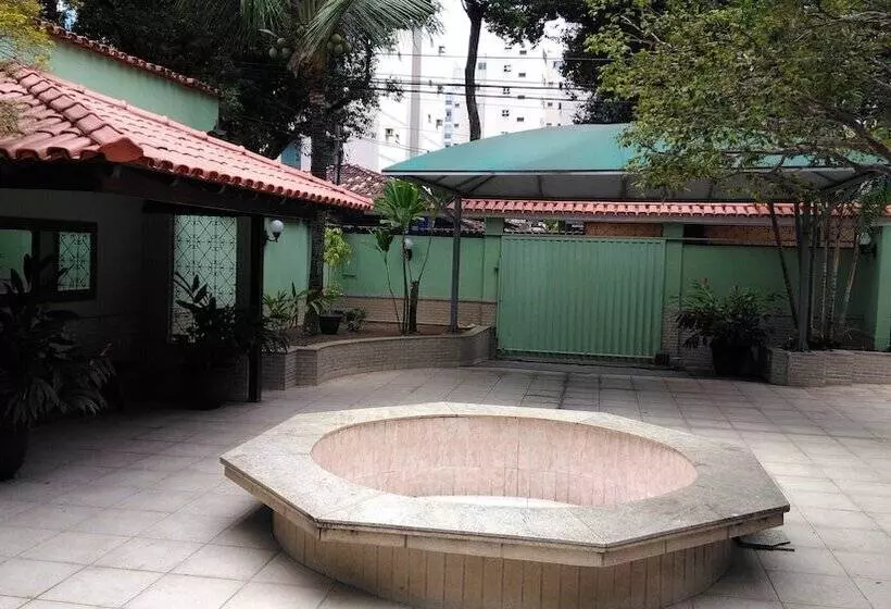 ベッドアンドブレックファースト Villa Norma Suites