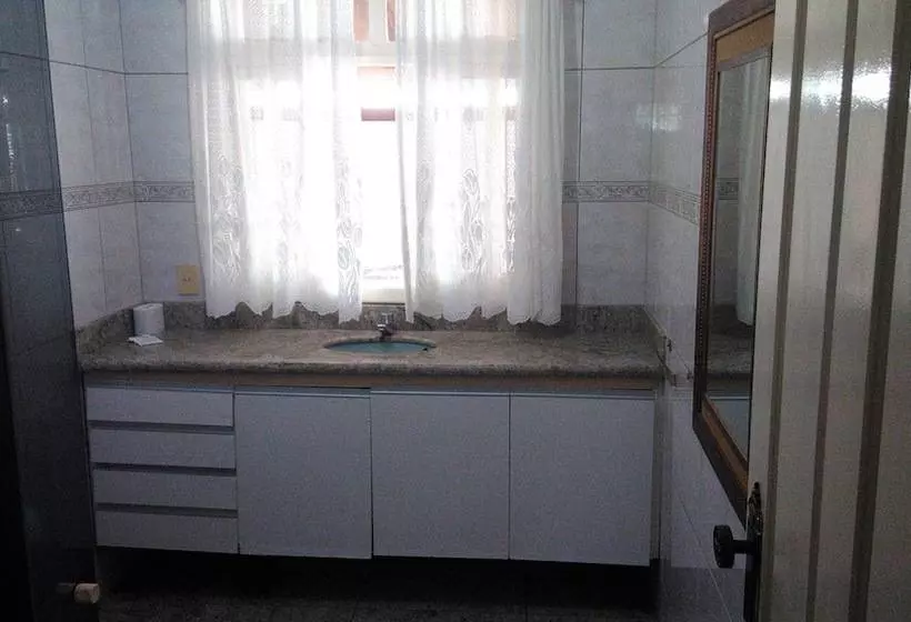 ベッドアンドブレックファースト Villa Norma Suites