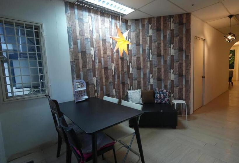 G Traveler Accommodation   Hostel