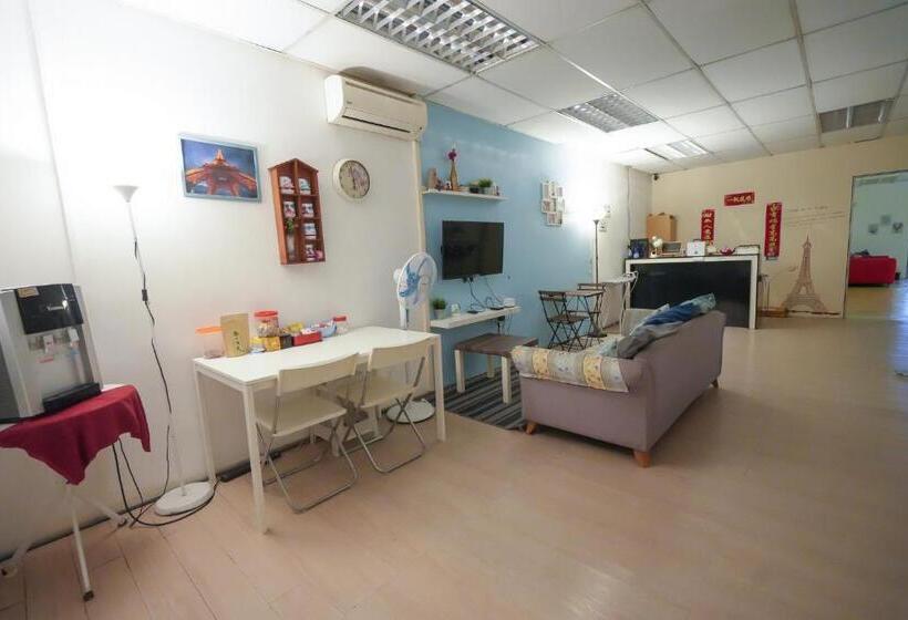 G Traveler Accommodation   Hostel