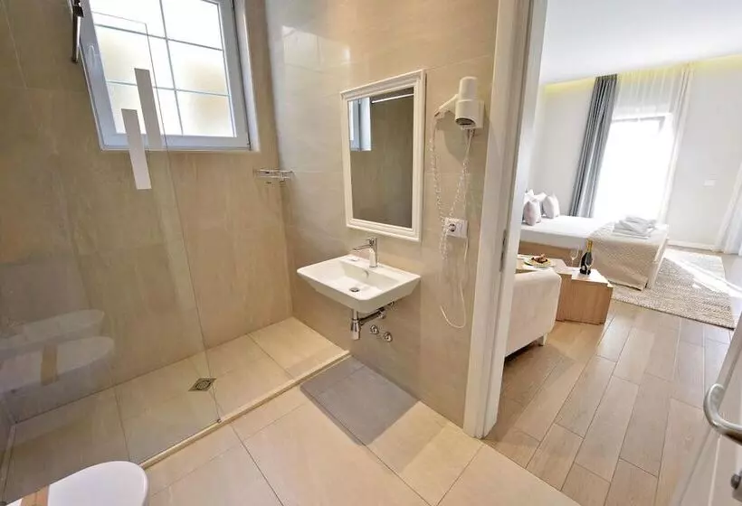 Hotel Alis