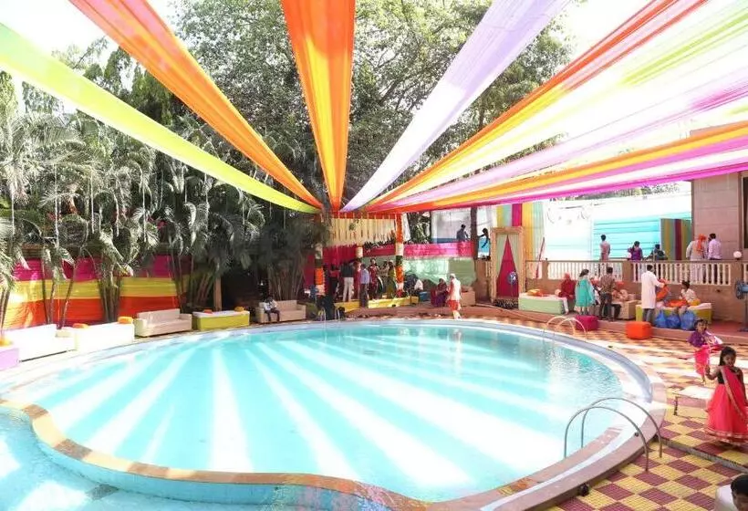 Hotelli Dhuri Resort