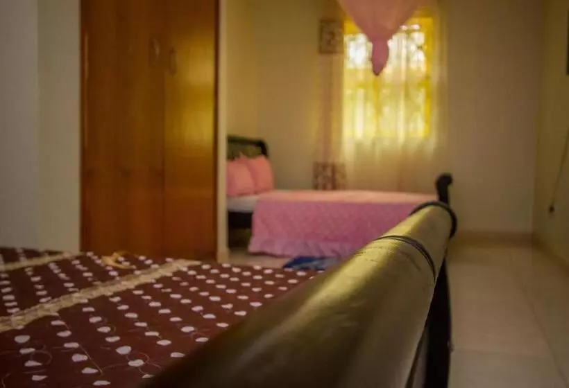 هتل Heras Country Resort