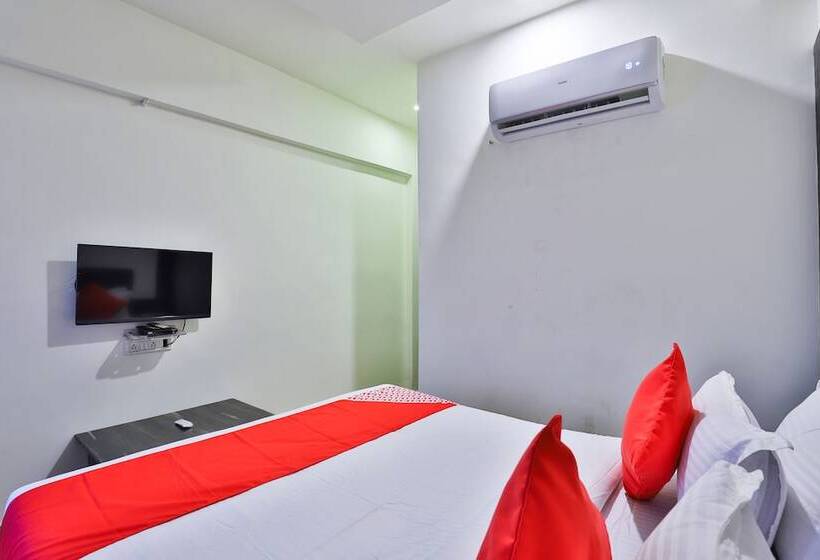 בית מלון כפרי Mid Way Inn