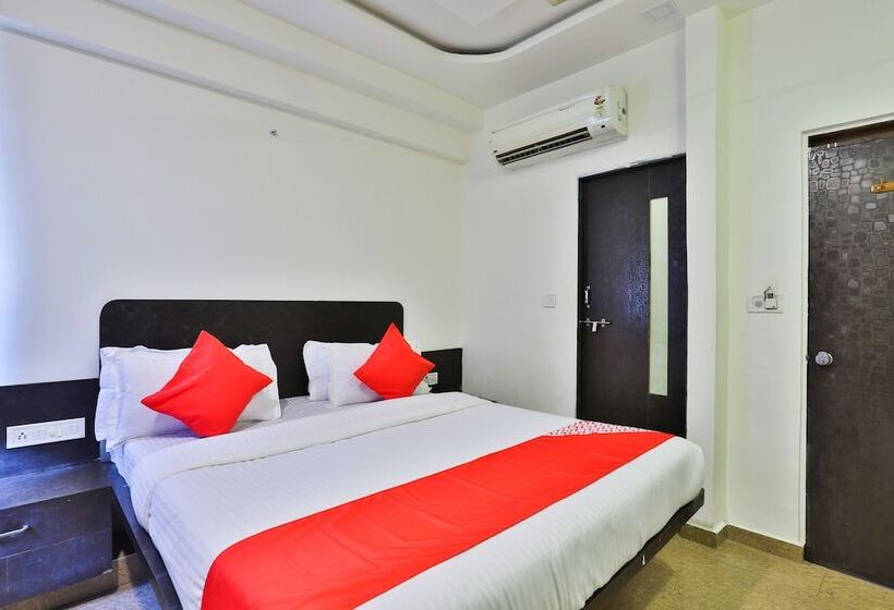 בית מלון כפרי Mid Way Inn