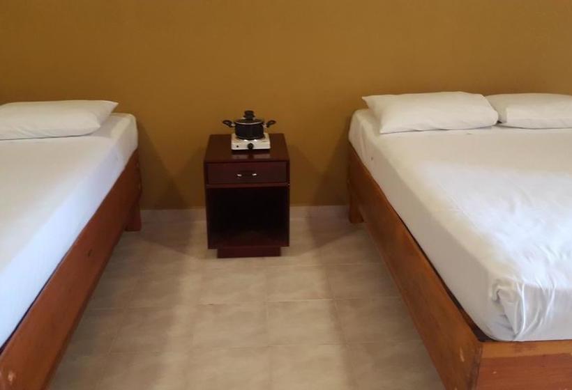 בית מלון כפרי Sun Suites Cozumel