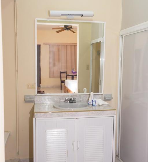 בית מלון כפרי Sun Suites Cozumel