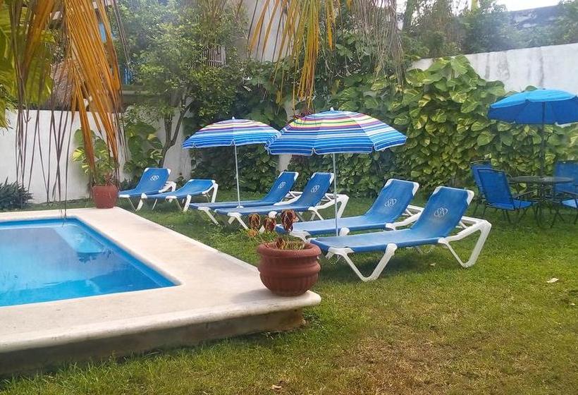 בית מלון כפרי Sun Suites Cozumel