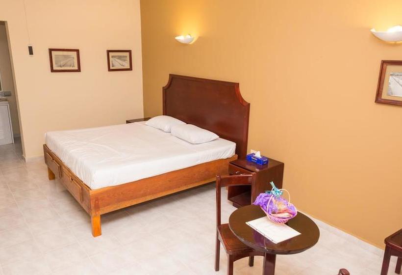 בית מלון כפרי Sun Suites Cozumel