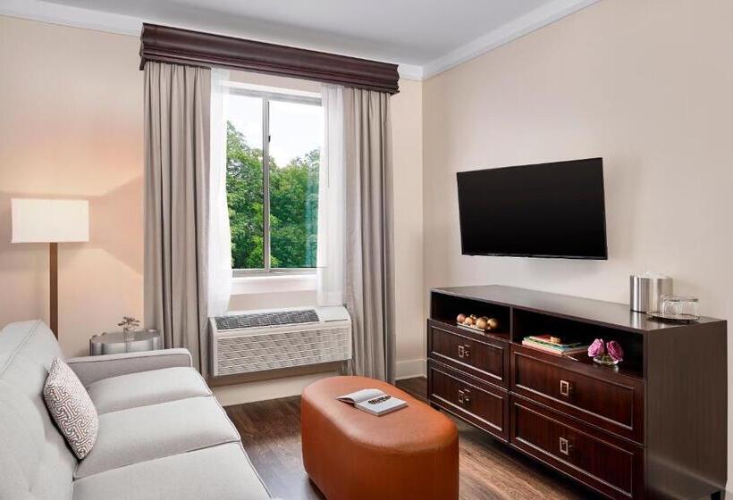 فندق The Abernathy