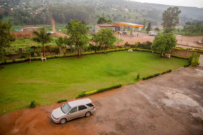 هتل Vienna Golden